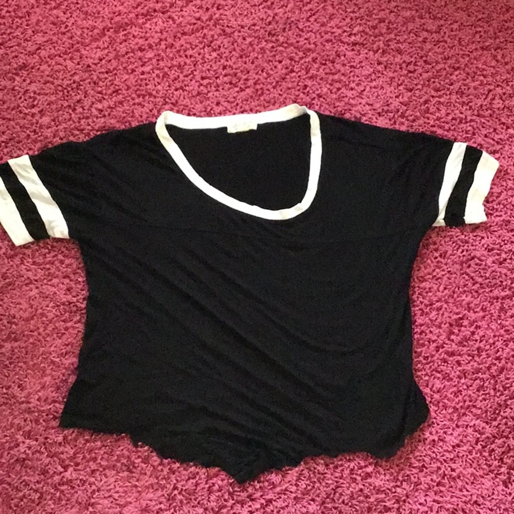 Ultra flirt “ripped up” crop top